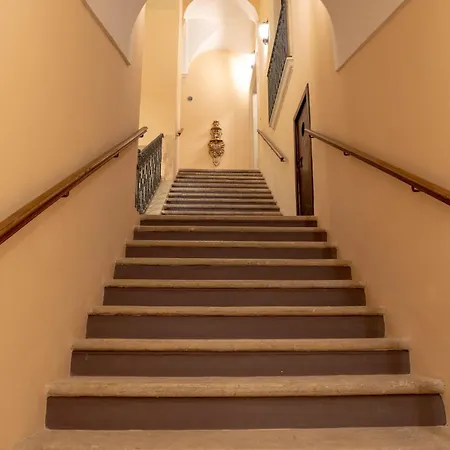 Il Cavaliere Al Borgo Antico Otel