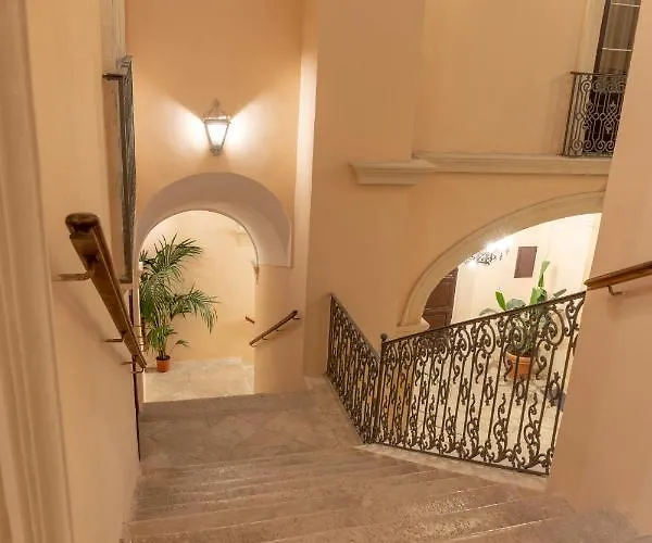 מלון Il Cavaliere Al Borgo Antico קופרטינו